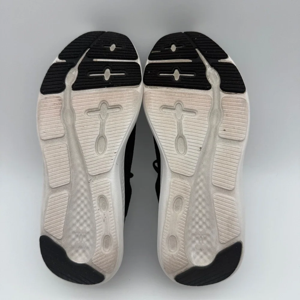 Under Armour Charged Pursuit 3 Running Shoes Black White Size 7Y 3024987-001